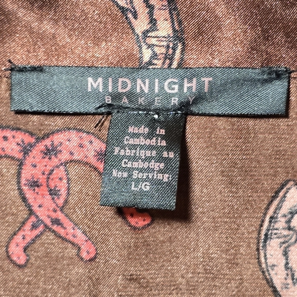 NWT Midnight Bakery Silky Cowgirl Print Button Front Top Chapel Roan Horse, sz L - Picture 5 of 9